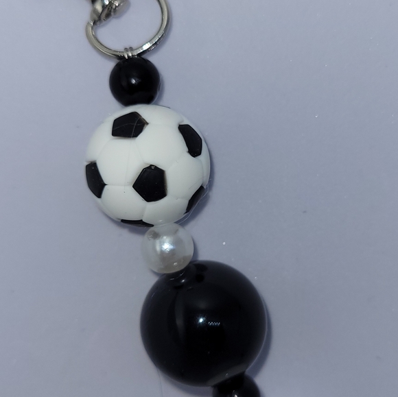 Handmade SOCCER MOM Keychain/Purse Dangle!! ⚽️ - Picture 9 of 12